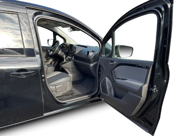 Mercedes-Benz EQT 200