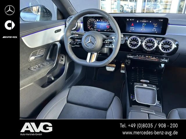 Mercedes-Benz CLA 200 AMG Line Shooting Brake