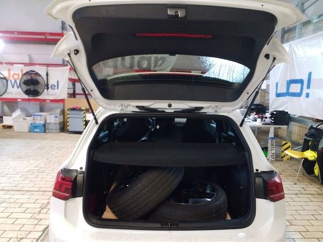 Volkswagen Golf 2.0 TDI Golf VIII R-Line