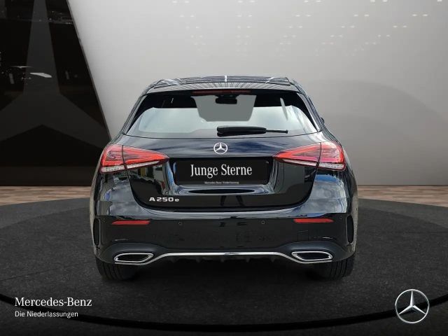 Mercedes-Benz A 250 A 250 e AMG Line