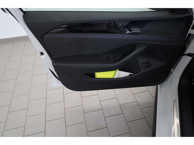 Volkswagen Passat 1.5 eTSI R-Line