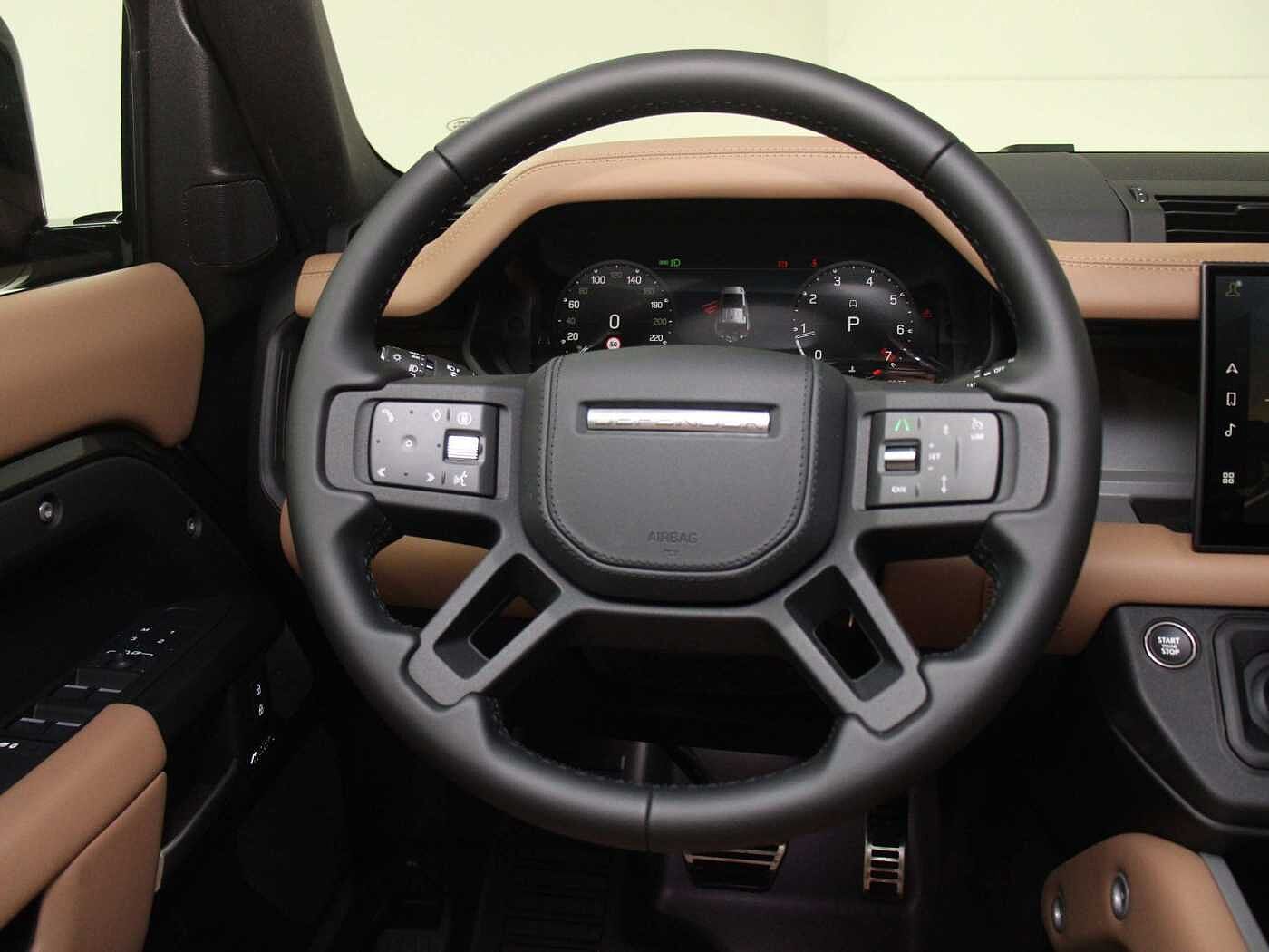 Land Rover Defender 110