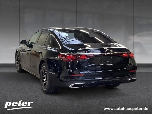 Mercedes-Benz E 200 AMG Line Sedan