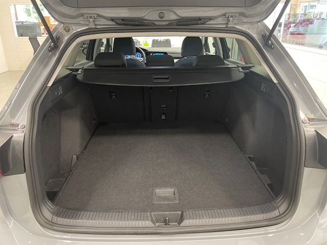 Volkswagen Golf 1.5 TSI Golf VIII Life Variant