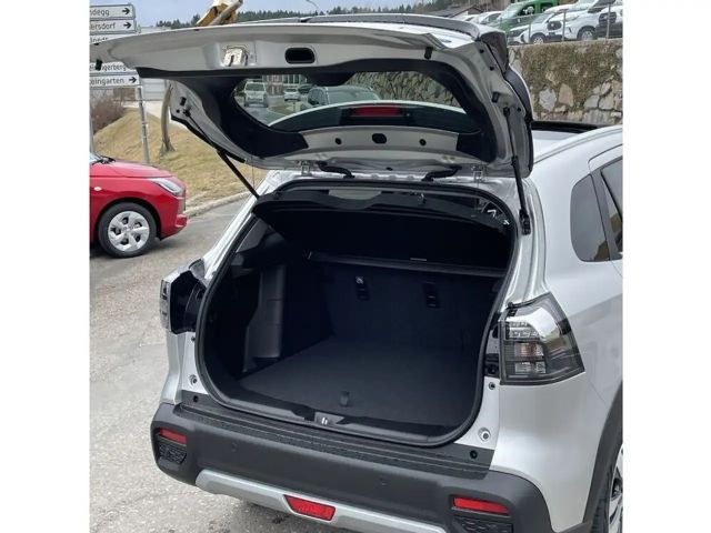 Suzuki S-Cross Flash Hybrid