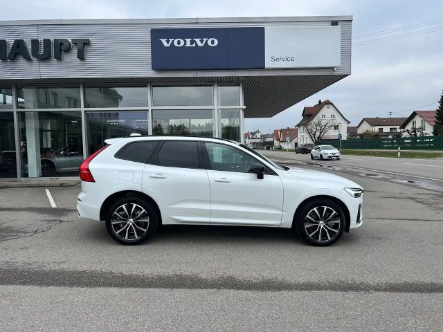 Volvo XC60 AWD Dark Plus