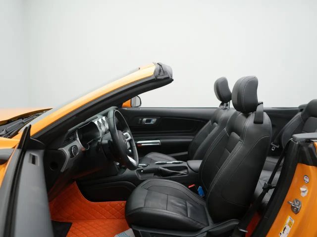 Ford Mustang Convertible GT 5.0 V8