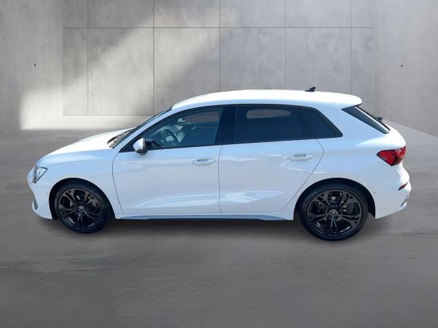 Audi A3 30 TFSI Sedan