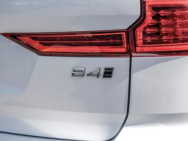 Volvo XC60 AWD Dark Plus