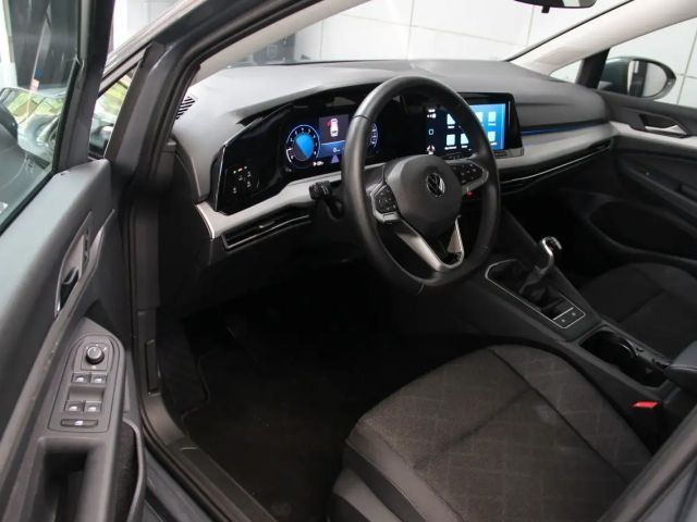 Volkswagen Golf 8 1.5 TSI"Life"LED AHK Nav LaneASS App