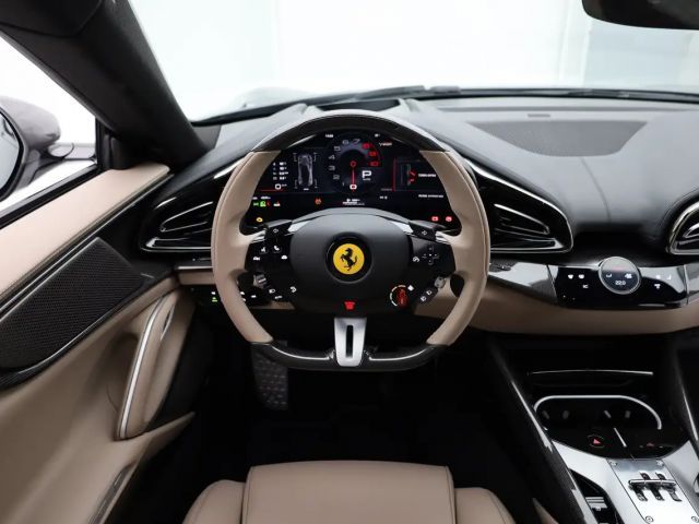 Ferrari Purosangue - FERRARI HAMBURG