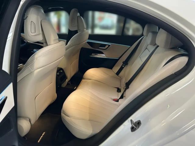 Mercedes-Benz E 200 AMG Line Sedan