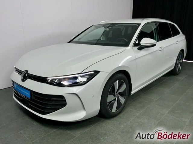 Volkswagen Passat 1.5 eTSI Business DSG Variant