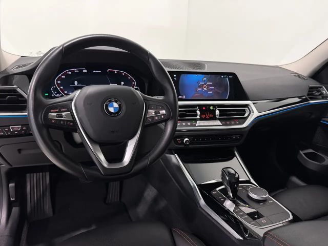 BMW 330 330e xDrive