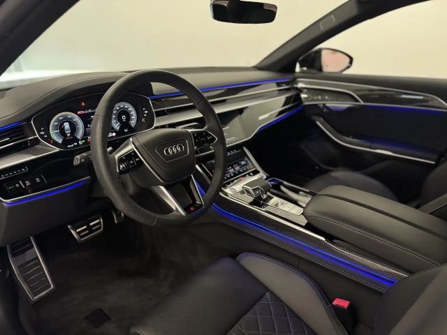 Audi A8 60 TFSI Hybride Quattro