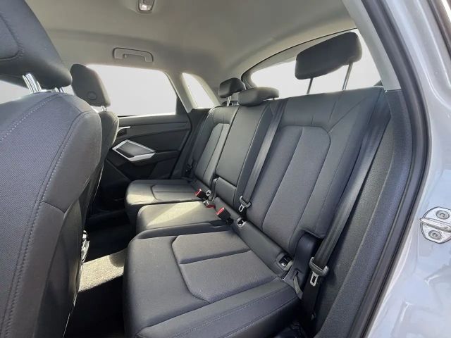 Audi Q3 35 TDI S-Tronic