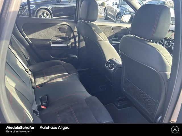 Mercedes-Benz EQA 300 4MATIC AMG Line