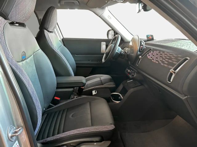 MINI Cooper Essential