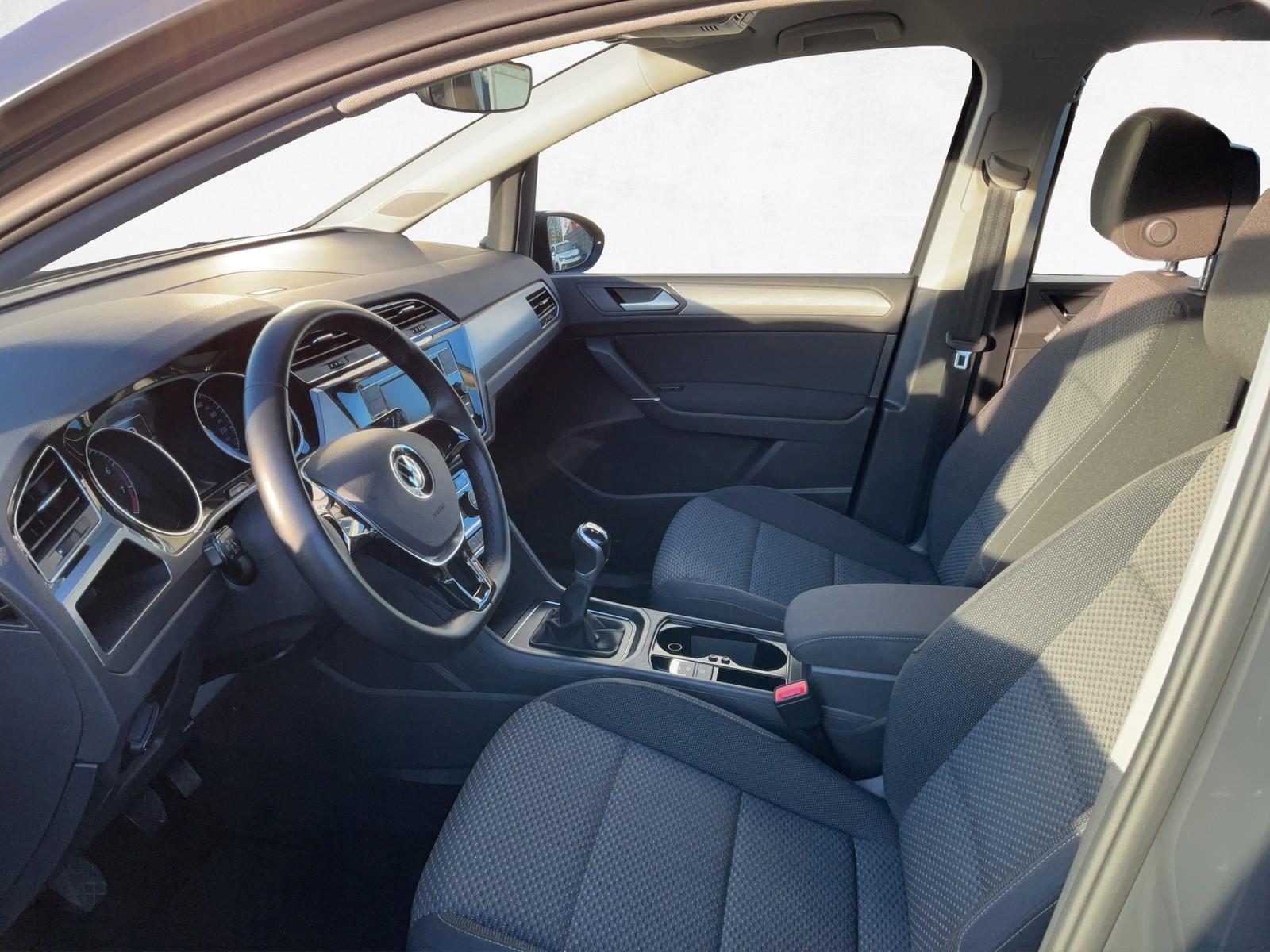 Volkswagen Touran 1.5 TSI Comfortline