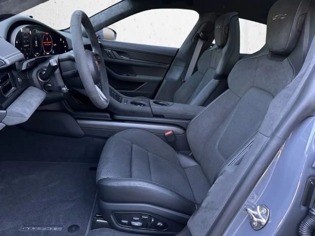 Porsche Taycan GTS Sport Turismo