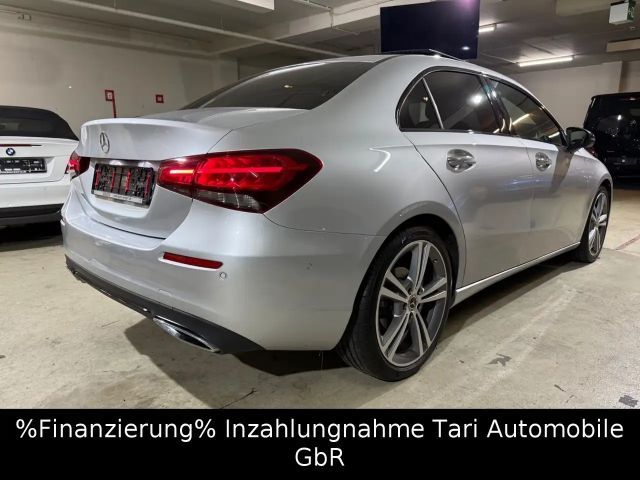 Mercedes-Benz A 180 Limousine Widescreen,Night,Pano,Burmes,19"