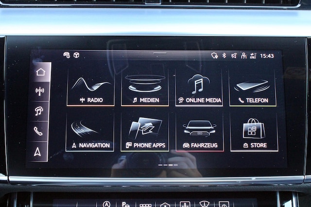 Audi A8 55 TFSI Lang Quattro