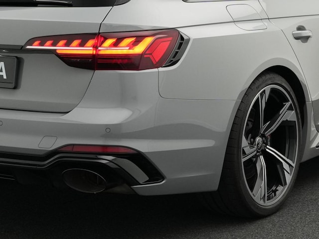 Audi RS4 Avant Quattro