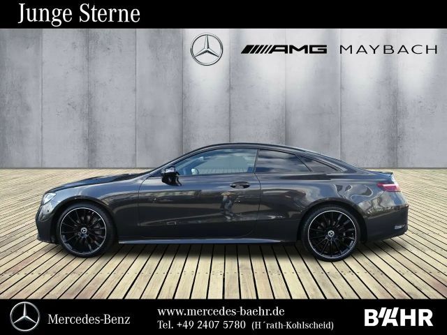 Mercedes-Benz E 220 AMG Line Coupé E 220 d