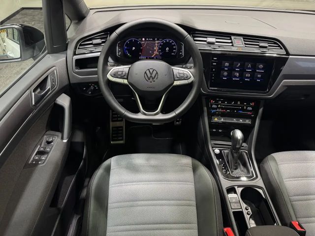 Volkswagen Touran 2.0 TDI DSG R-Line Style