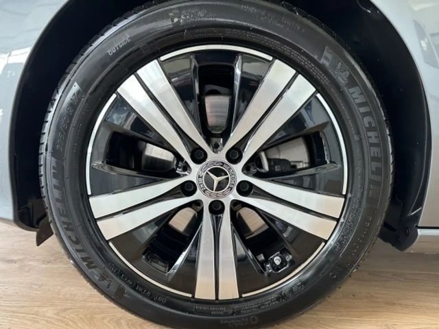 Mercedes-Benz C 220 AVANTGARDE C 220 d Estate