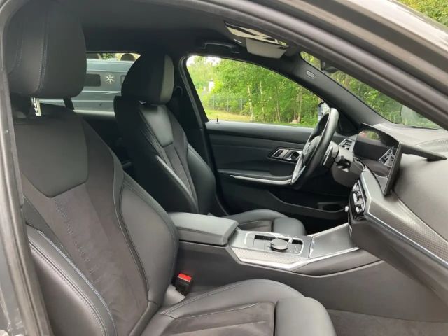 BMW 320 320d M-Sport Sedan Touring