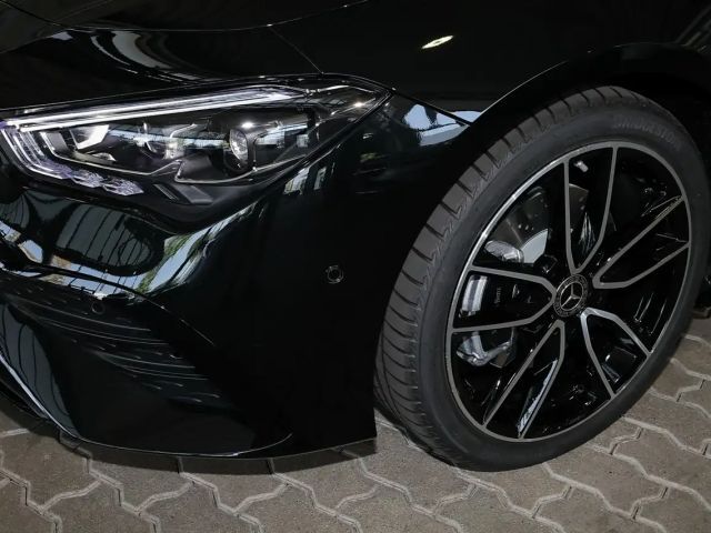 Mercedes-Benz CLA 200 AMG Line Coupé