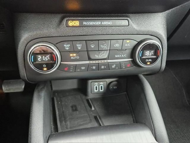 Ford Focus Titanium Wagon