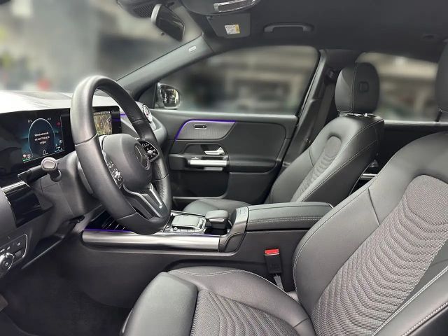 Mercedes-Benz EQA 300 4MATIC