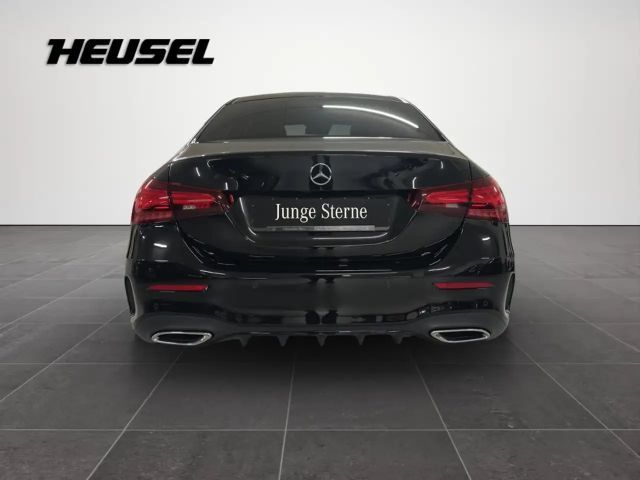 Mercedes-Benz A 180 AMG Line