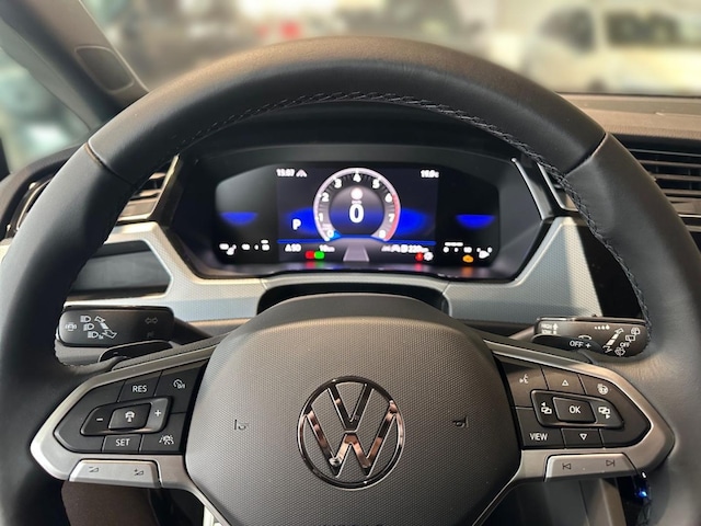 Volkswagen Touran 1.5 TSI DSG