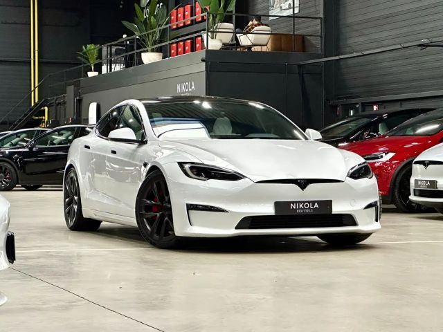 Tesla Model S Plaid