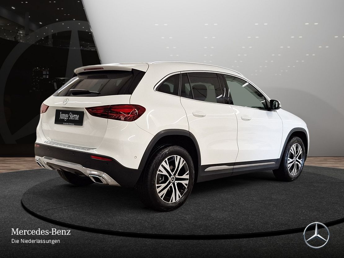 Mercedes-Benz GLA 180 Progressive