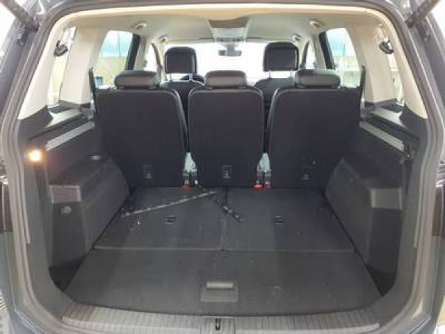 Volkswagen Touran 1.5 TSI DSG IQ.Drive