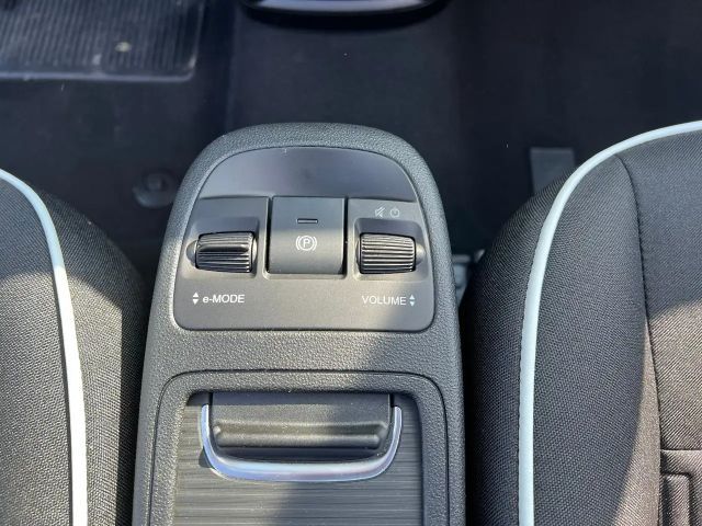 Fiat 500C Cabrio Elektro *Sitzh. Klimaauto DAB+ PDC*