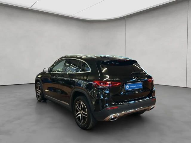 Mercedes-Benz GLA 250 GLA