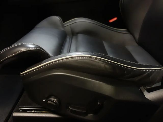 Volvo XC60 AWD Dark Geartronic Plus