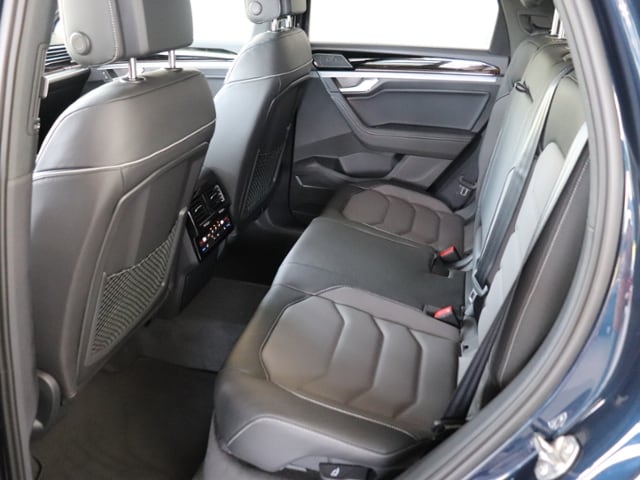 Volkswagen Touareg 3.0 l V6 TDI *Automatik*Allrad*AHK*NAVI*Standheiz*EPH*SIH*Leder*
