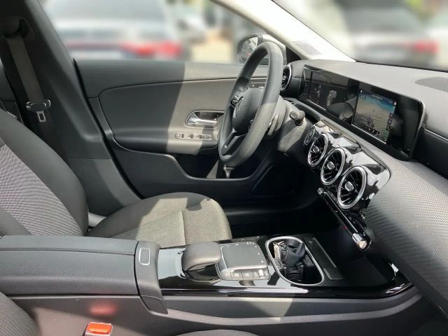 Mercedes-Benz CLA 200 CLA 200 d Shooting Brake