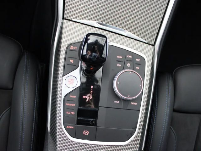 BMW 320 320d M-Sport Sedan xDrive