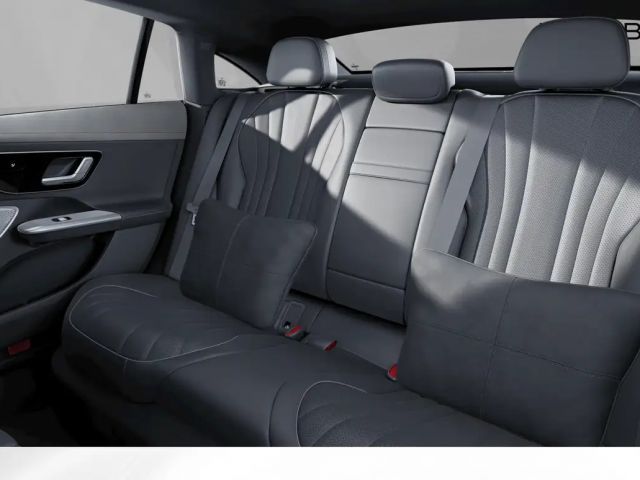 Mercedes-Benz EQE 300 Sedan