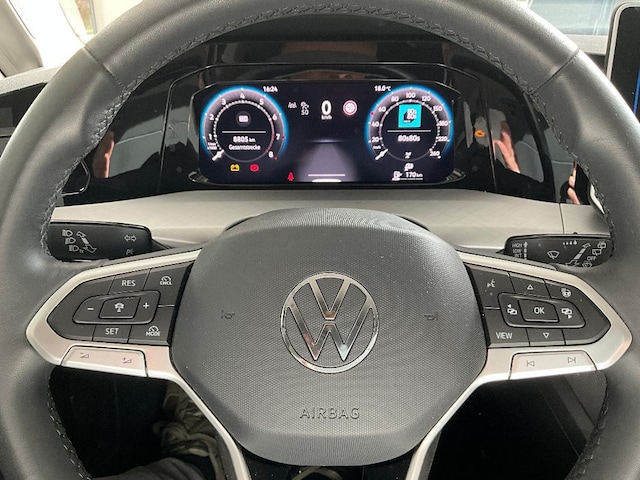 Volkswagen Golf Life