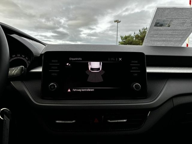 Skoda Fabia FABIA 95PS 5-Gang*PDC*SHZ*SmartLink*Allwetter