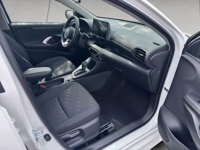 Toyota Yaris Business Hybride VVT-i