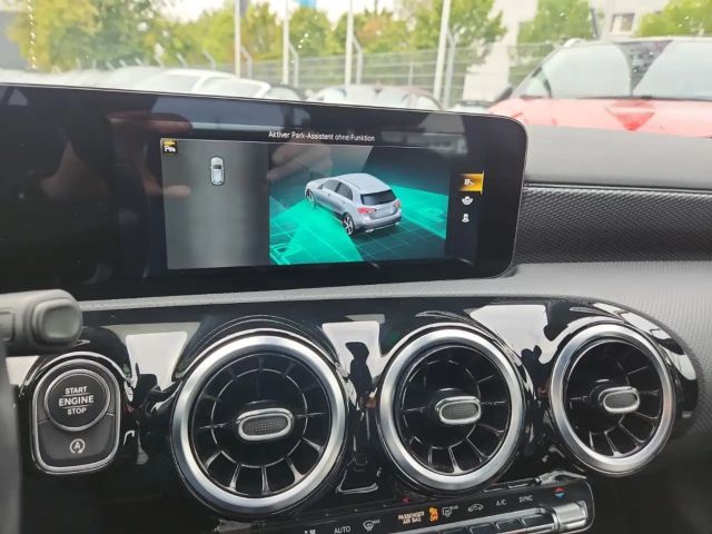 Mercedes-Benz A 200 Progressive